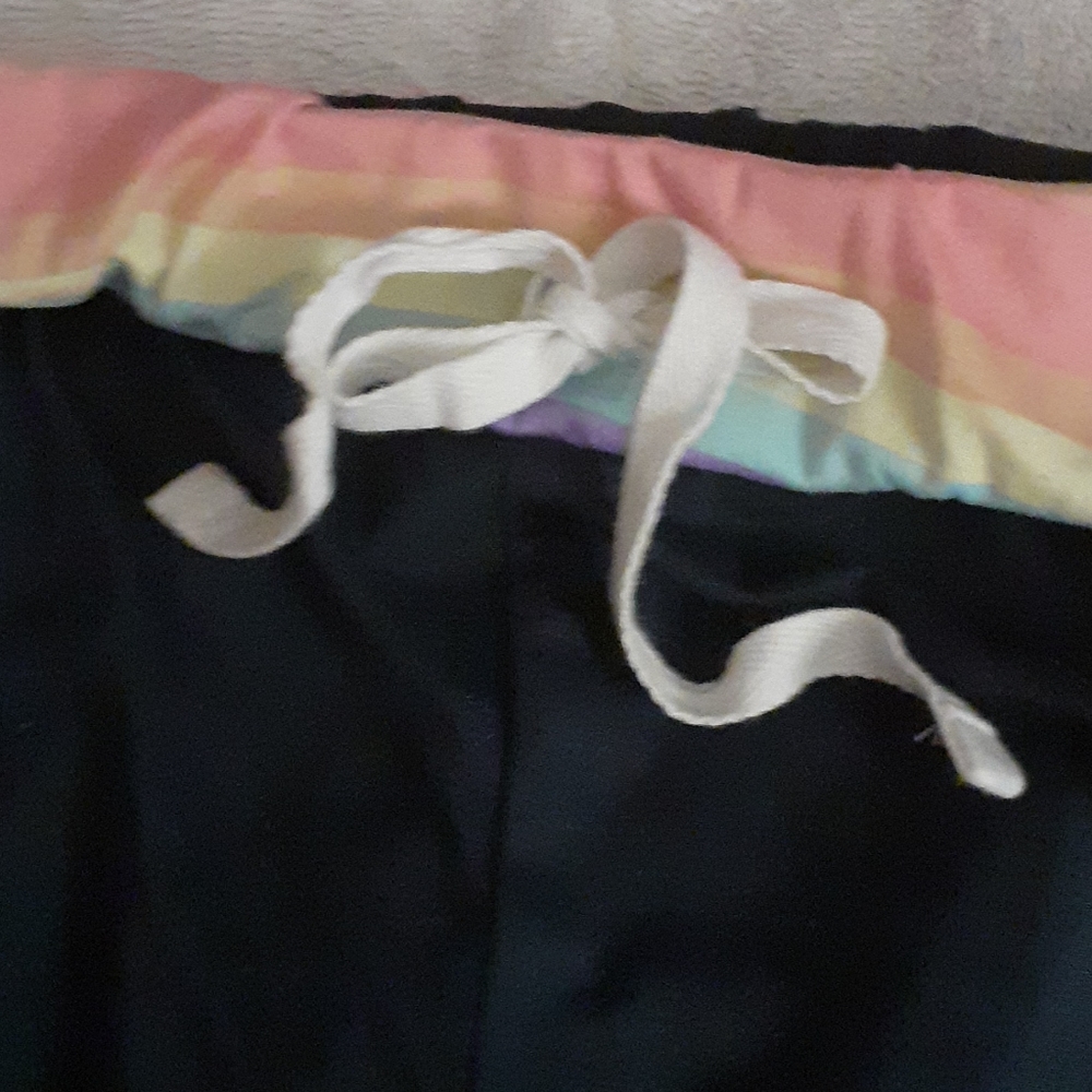Pants - Picture 3 of 4